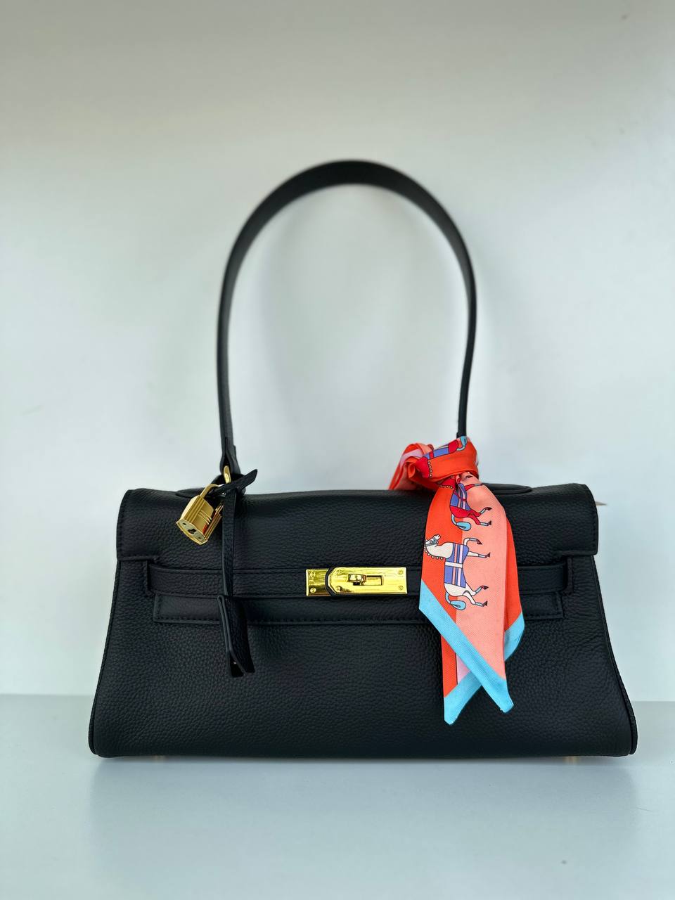 Sac en cuir haut de gamme avec fermeture à cadenas originale, fabriqué en Italie