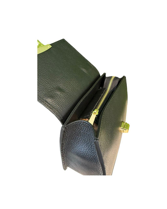 Mini sac à main imprimé vache — Rabat à poils et cuir noir