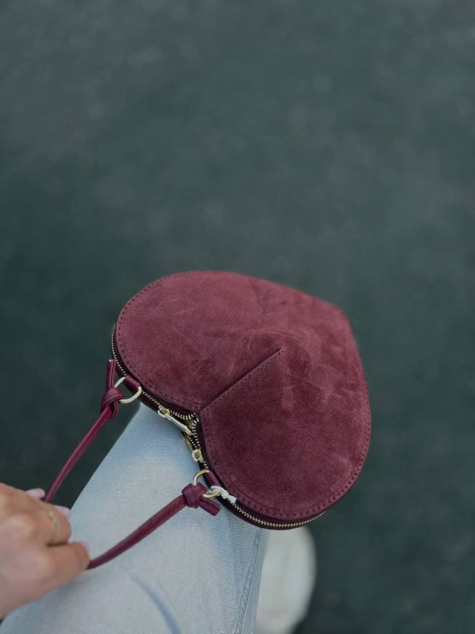 Mini sac en daim en forme de cœur