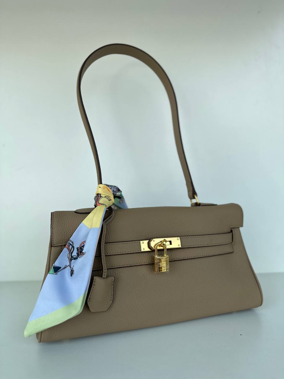 Sac en cuir haut de gamme avec fermeture à cadenas originale, fabriqué en Italie