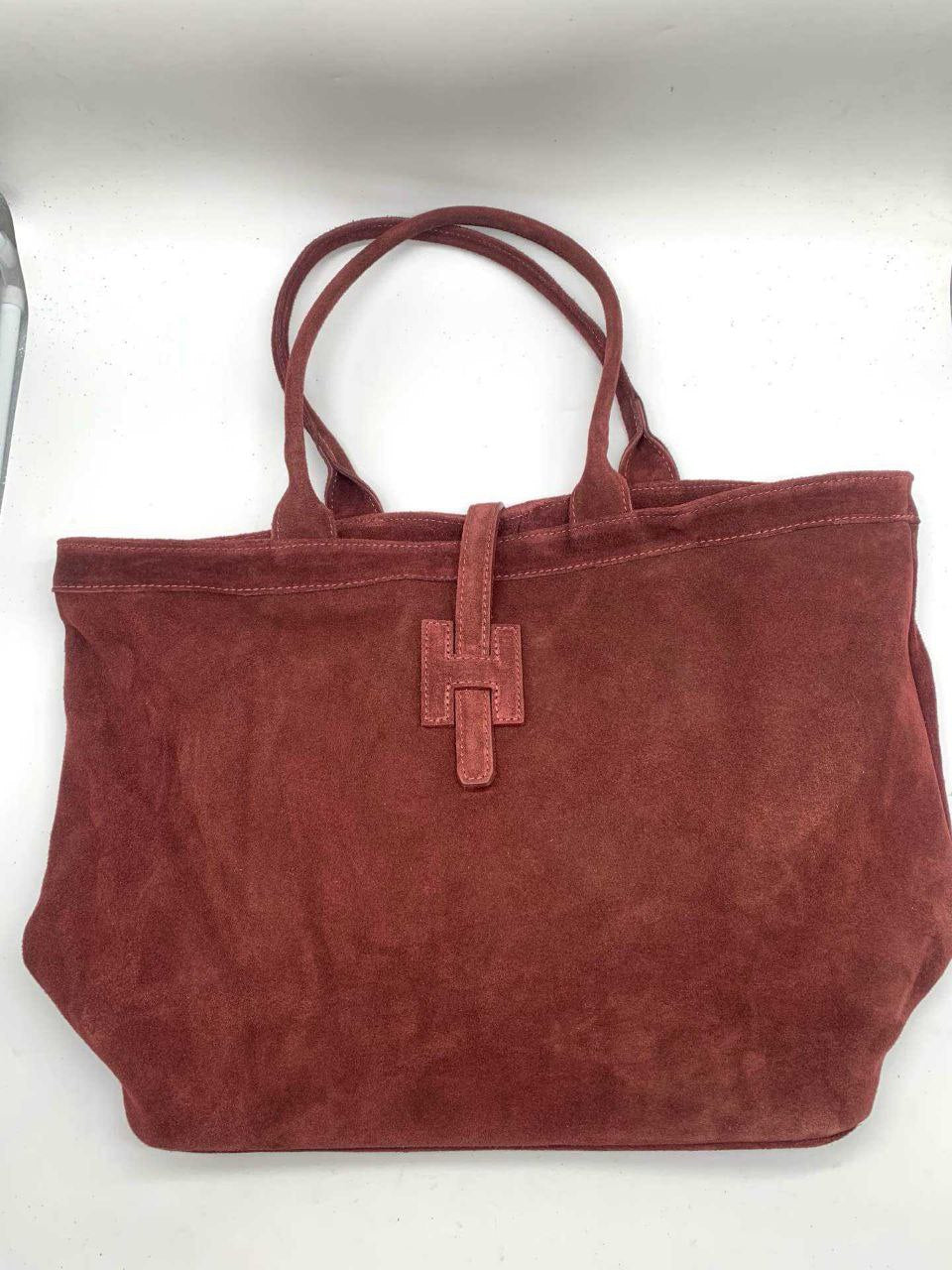 Sac à main en daim avec détail nœud