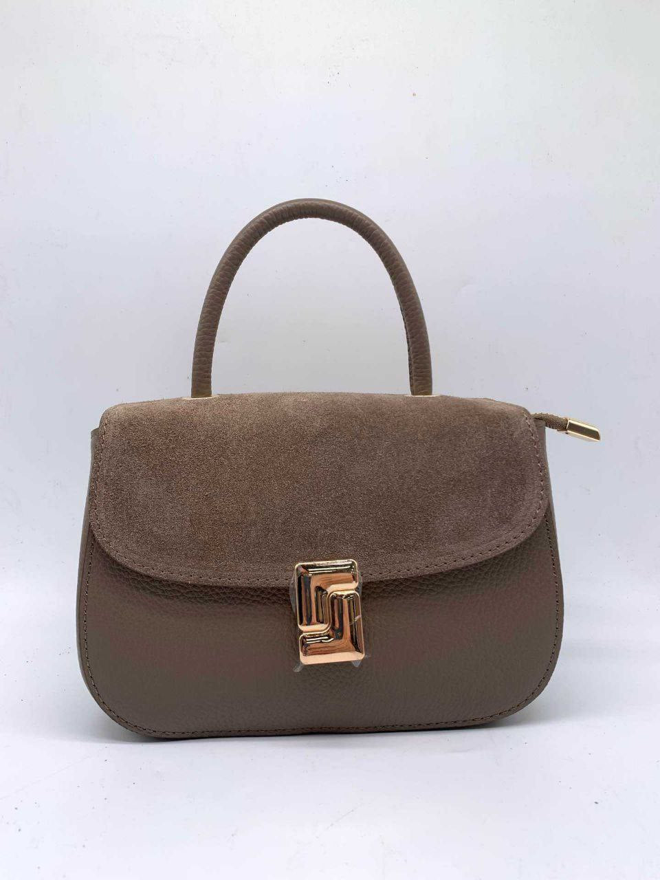 Sac à rabat en daim avec poignée supérieure