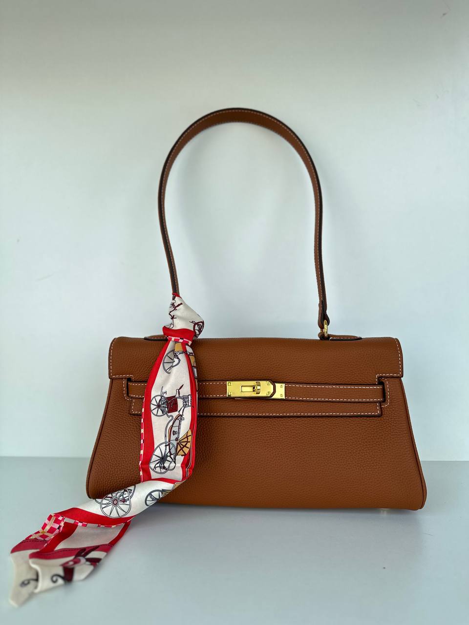 Sac en cuir haut de gamme avec fermeture à cadenas originale, fabriqué en Italie