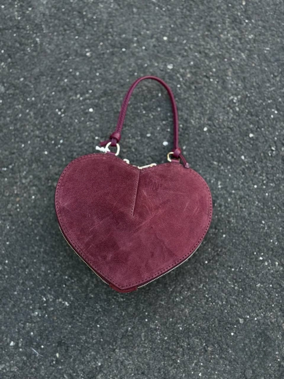 Mini sac en daim en forme de cœur