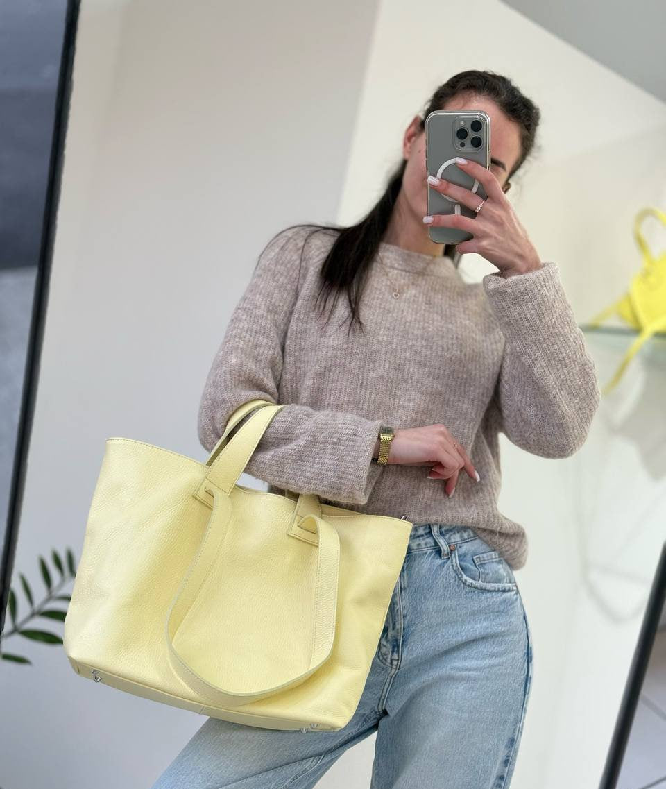 Elegant Leather Tote Bag